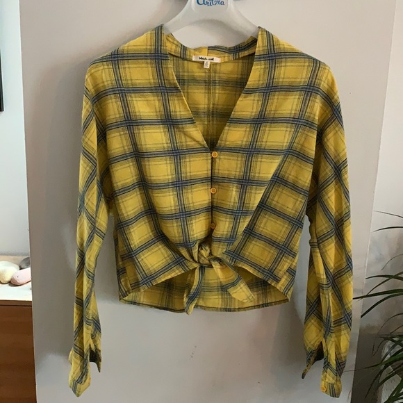 2/$20🍁 Cute Yellow Cotton Summer Blouse - Picture 1 of 10